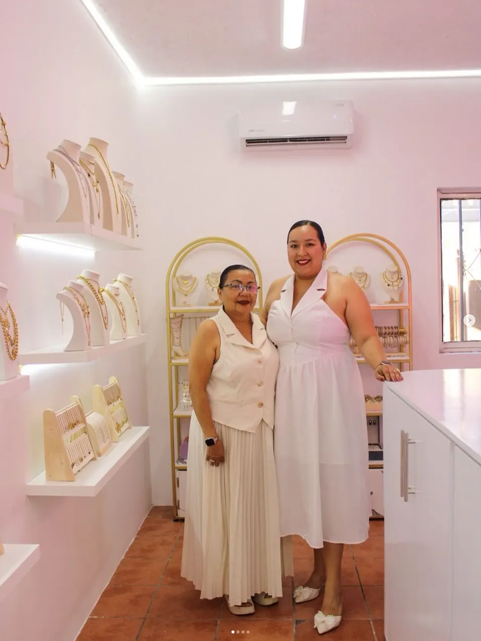 El equipo de Gardenia en el interior de la tienda
